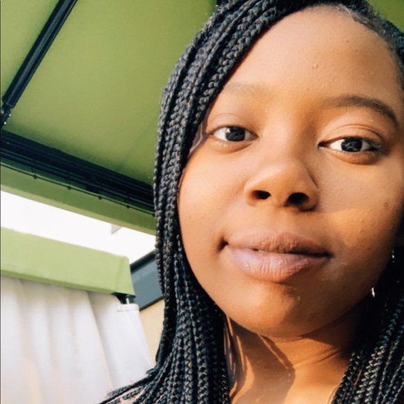 Meet your Posher, Tichina - Picture 1 of 1